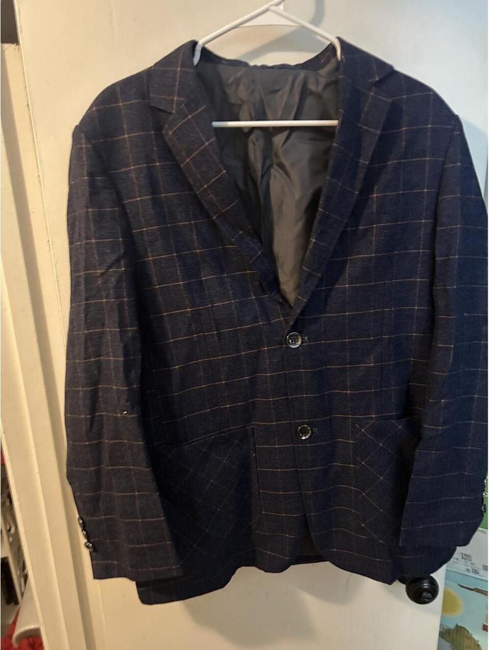 Navy blue plaid blazer with thin beige lines size XL